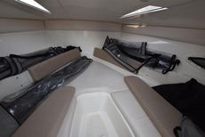 2015 Bayliner 642