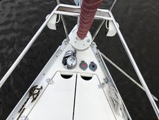 Delphia 29 swing keel yacht