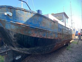 Dutch Barge 23m Project - Exterior