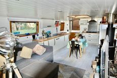Exceptional Widebeam 65&rsquo;x12&rsquo; Located At Uxbridge Brokerage