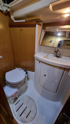 Sun Odyssey 42i