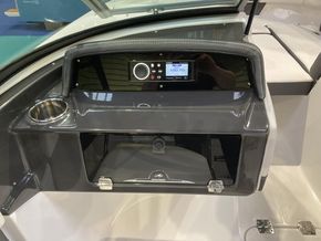 Monterey M20 Pilot Seat