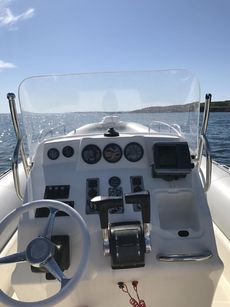 Zodiac Pro Open 850 RIB (Licenced for 15 People)