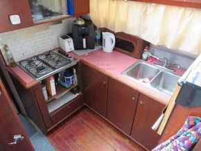 Bayliner 3818 FLYBRIDGE - Galley