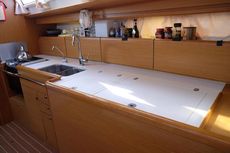 Jeanneau Sun Odyssey 44i Owner's Version