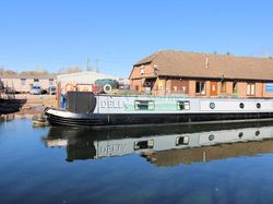 56ft Semi-Traditional stern