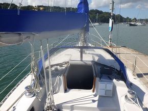 Jeanneau Melody Sailing Yacht - Cockpit