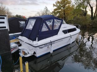 2014 Shetland 4+2 with Mariner outboard & bowthruster