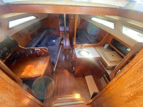 Moody 31 MkII  - Interior