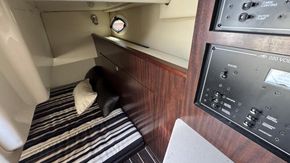 2017 Monterey 275 Sport Yacht 16