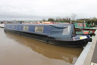Moonshadow, 57ft, semi-tradition style narrowboat.