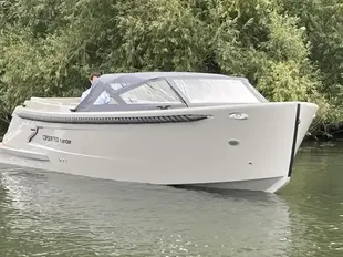 2025 Corsiva 750