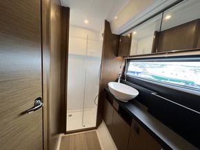 2023 Bavaria R40 Fly 30