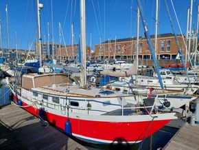 Roamer 36 Bermudan Ketch - Exterior
