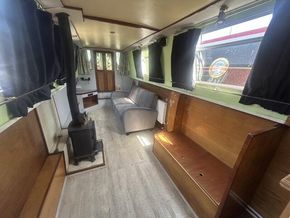 Saloon area 