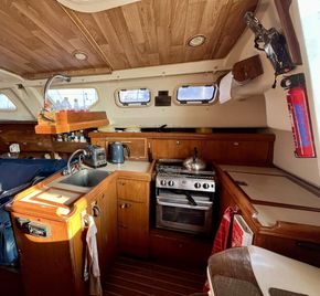 Hunter Legend 326  - Galley