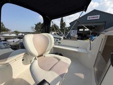 2010 Quicksilver 470 Cruiser