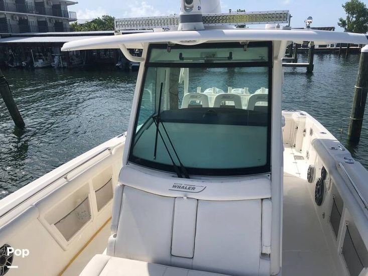 2015 Boston Whaler outrage 350