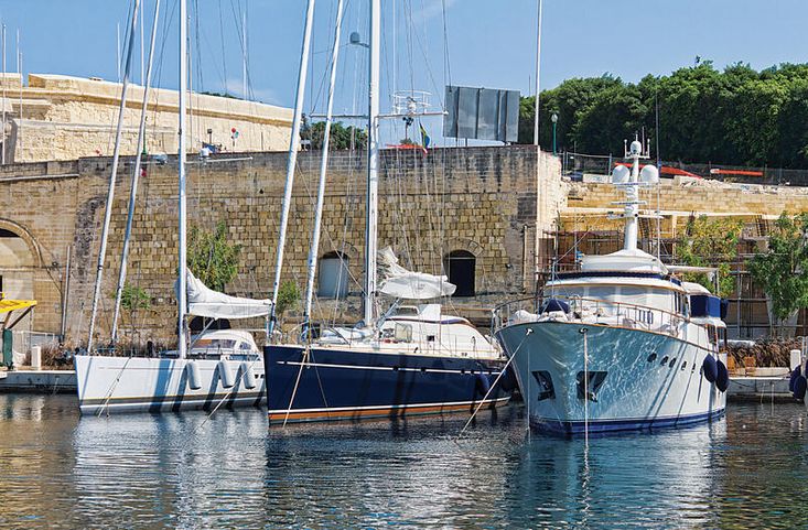 16 Mt berth in Malta, Europe