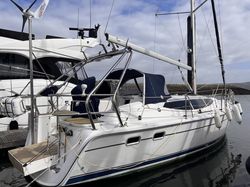 2012 Hunter Legend e33