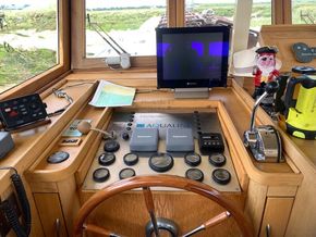 Aqualine Voyager 60 Dutch Barge 60 ft Aft cabin - Helm