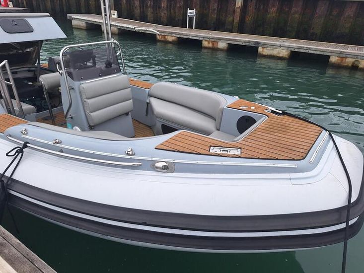 Nautica Express 22