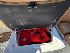 2023 Crownline E235XS