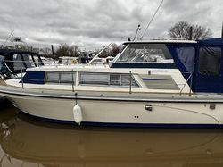 1979 PRINCESS  32 AT FARNDON MARINA