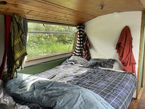 Narrowboat 70ft Cruiser Stern - Cabin 