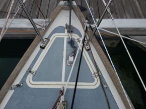Twister 28  - Anchor Locker