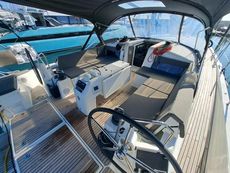 2022 Jeanneau Sun Odyssey 490