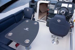 2024 Parker 630  Day Cruiser 34