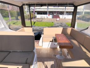 Sealine SC35