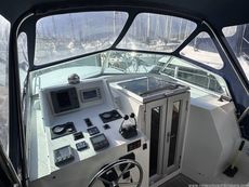 2001 Aquastar 38