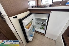 Jeanneau Leader 40 - fridge