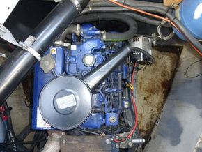Cain Narrowboat 57'  - Engine