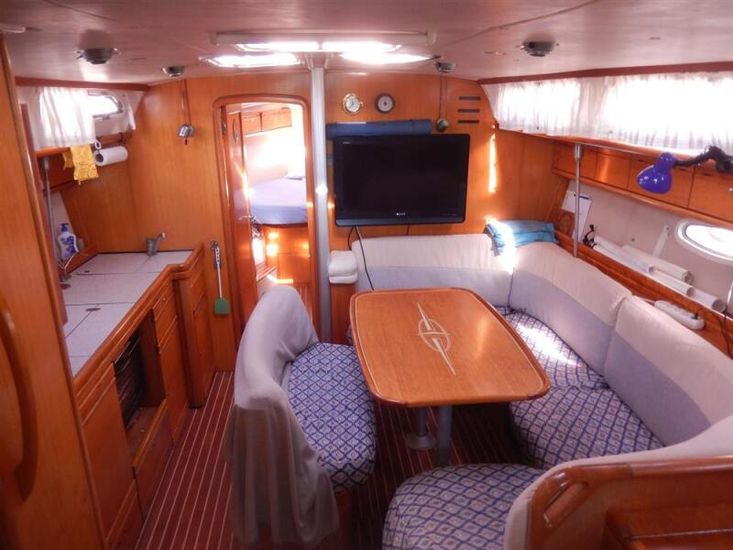 2008 BAVARIA 40 CRUISER