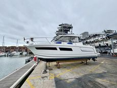 2014 Jeanneau Merry Fisher 855