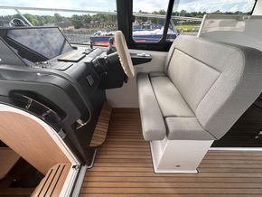 2023 Bavaria SR41  9