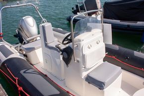2007 Zodiac Pro 12 Man 17