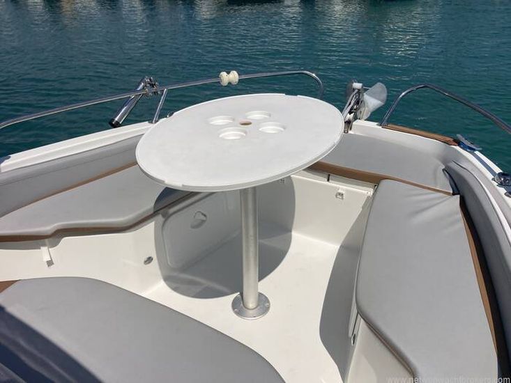 2022 Beneteau Flyer 6