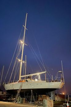 BENETTI CLASSIC STEEL CRUISING YACHT gorgeous  £120000