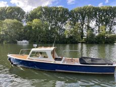 Beautiful ex Environment Agency River Patrol Boat