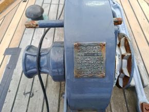 Bermudan  Sloop  - Windlass