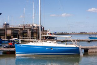 2002 Beneteau First 210