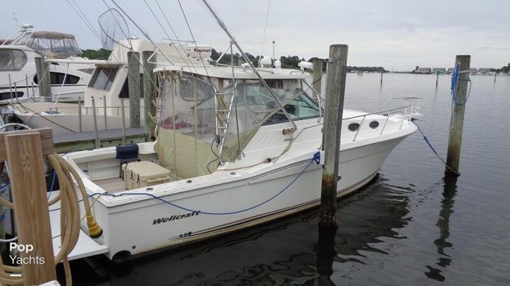 2002 Wellcraft 330 coastal