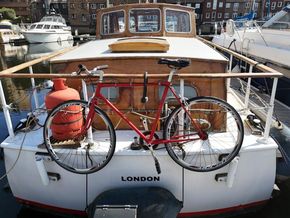 Motor Cruiser 40ft with London Mooring - Stern