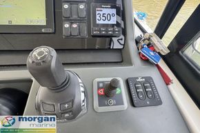 Jeanneau Leader 40 - bow thruster