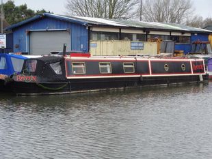 57ft Semi Trad Narrowboat built 1995 by Diamon Narrowboats