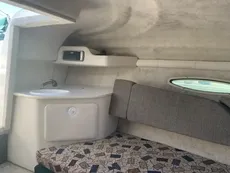 2001 Sea Ray 225 Weekender